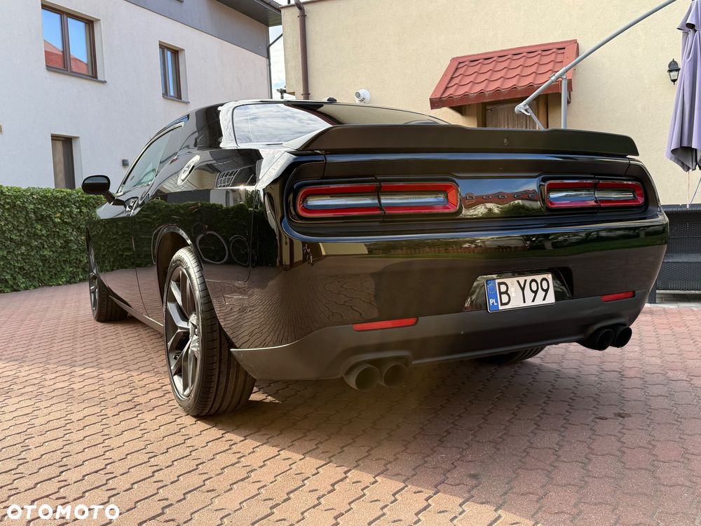 Dodge Challenger 3.6 SXT Plus - 10