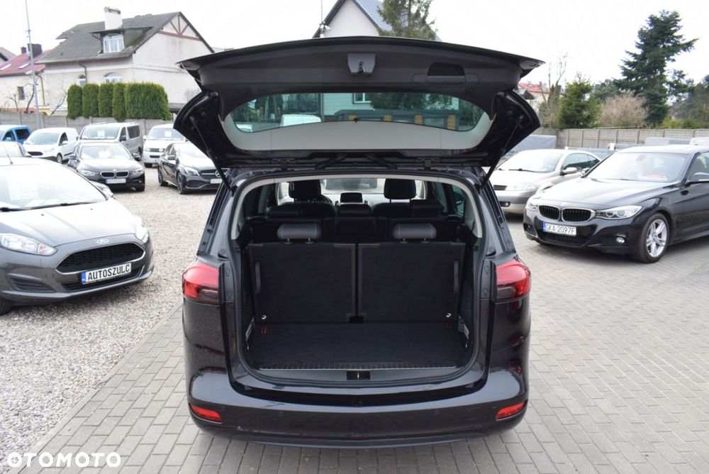 Opel Zafira - 11