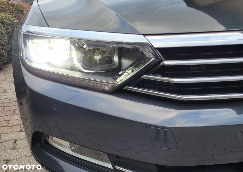 Volkswagen Passat - 25