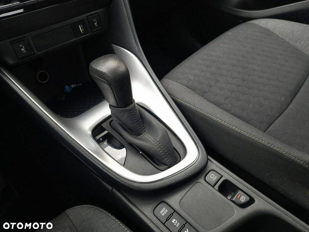 Toyota Yaris - 20