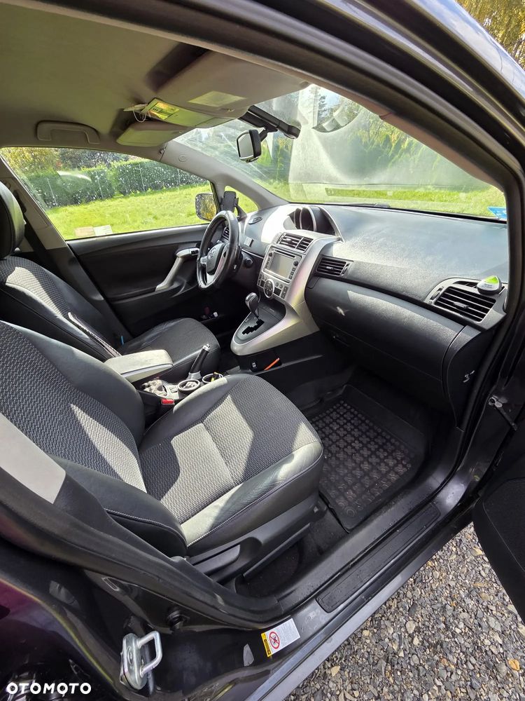 Toyota Verso 1.8 Prestige EU5 MS - 8