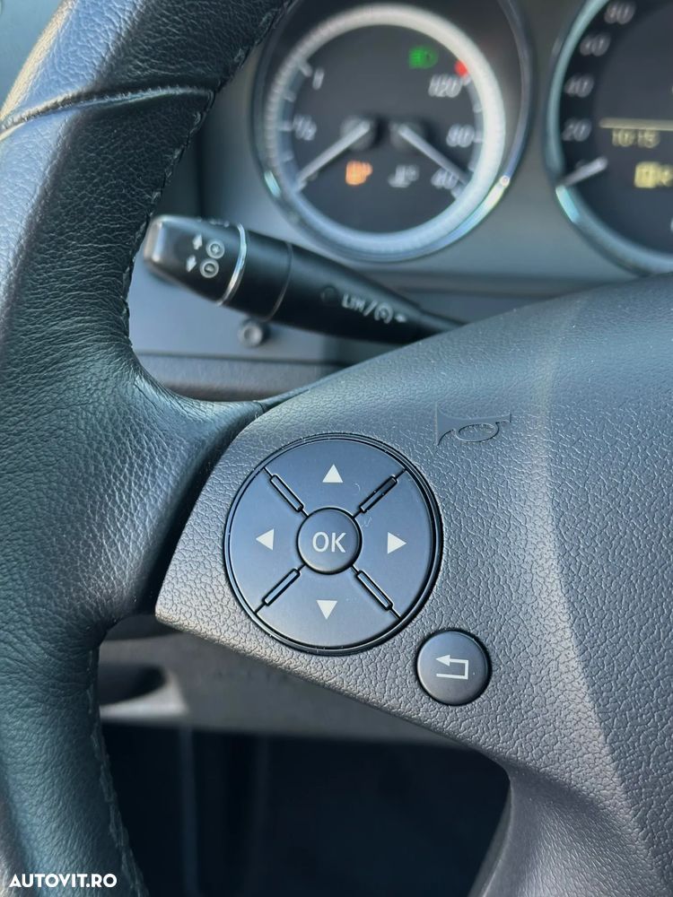 Mercedes-Benz C 180 CGI Automatik BlueEFFICIENCY Avantgarde - 22