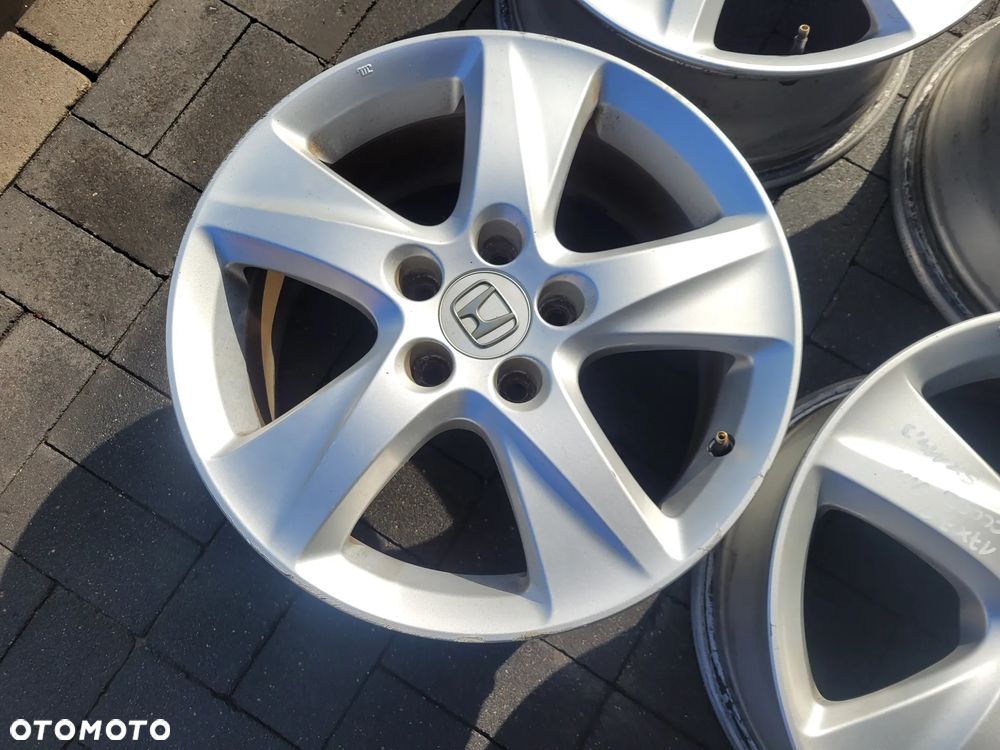 Honda accord VIII Felgi aluminiowe 7,5/17 cali 5x114,3 - 3
