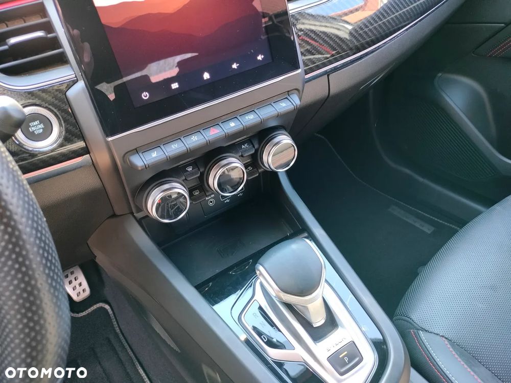 Renault Arkana 1.6 E-TECH R.S Line MMT - 8