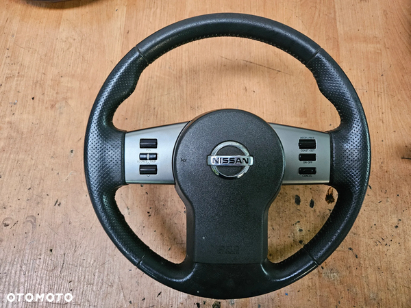 KIEROWNICA SKÓRZANA NISSAN NAVARA D40 PATHFINDER R51 RADOM B.ŁADNA