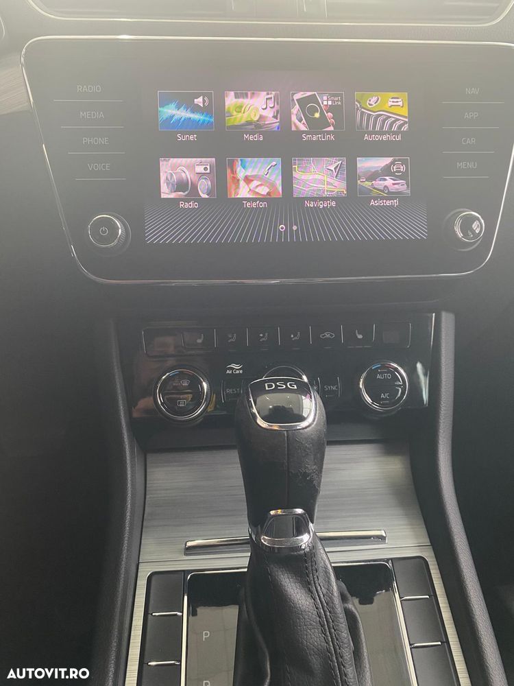 Skoda Superb 2.0 TDI DSG Ambition - 17