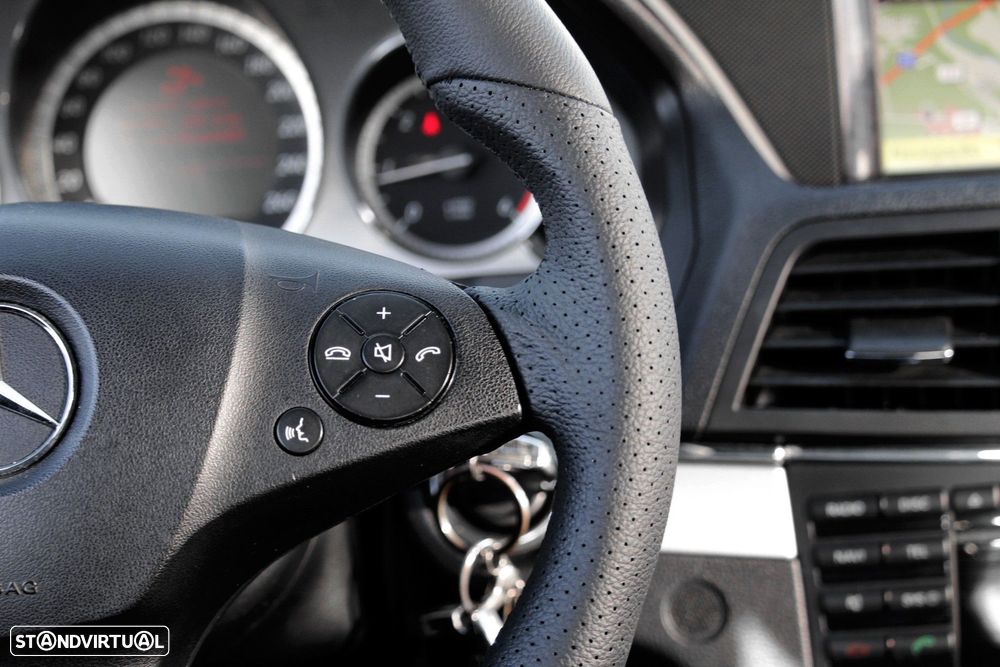 Mercedes-Benz E 250 - 25