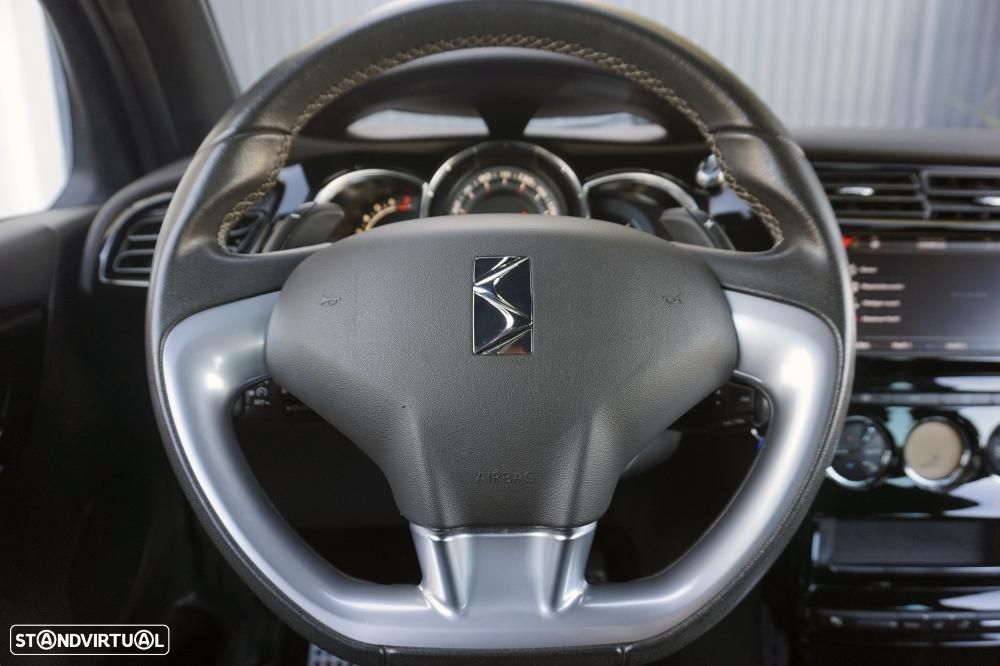 DS DS3 1.2 PureTech Be Chic EAT6 - 12