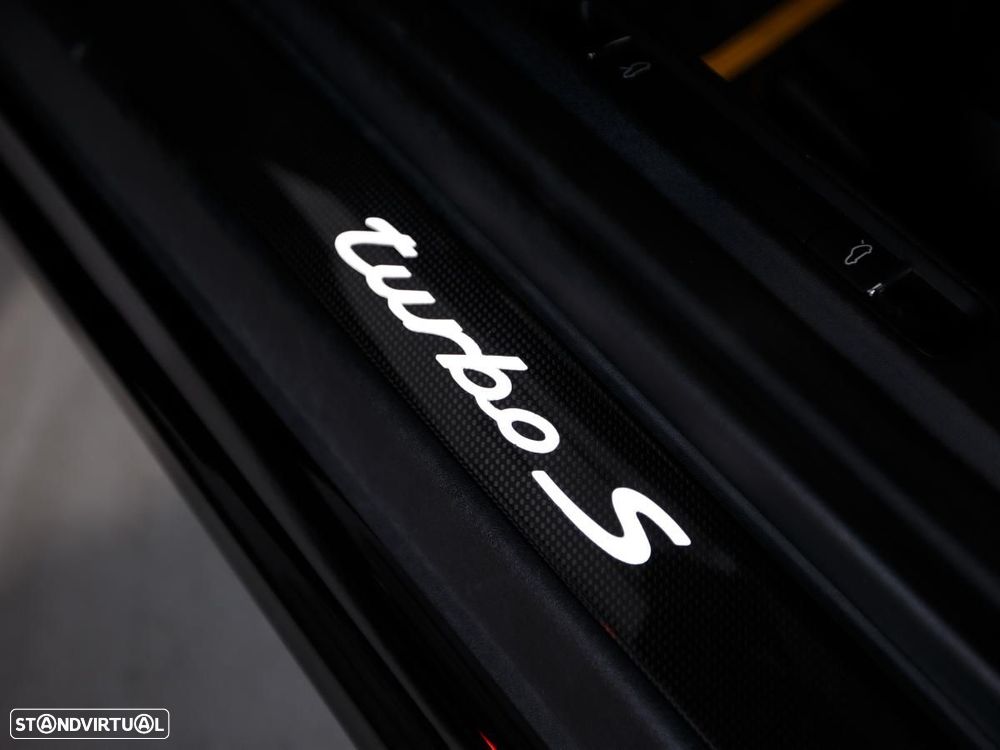 Porsche 911 (991) Turbo S PDK - 23