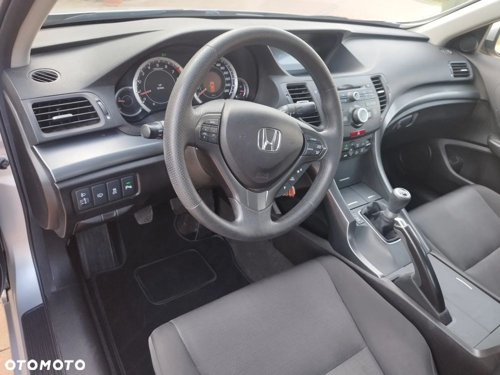 Honda Accord 2.0 Lifestyle - 17