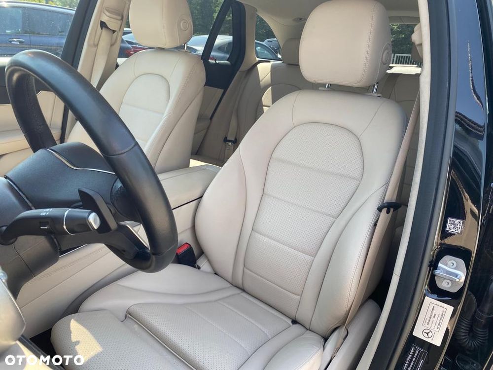 Mercedes-Benz GLC 200 d 4-Matic - 2