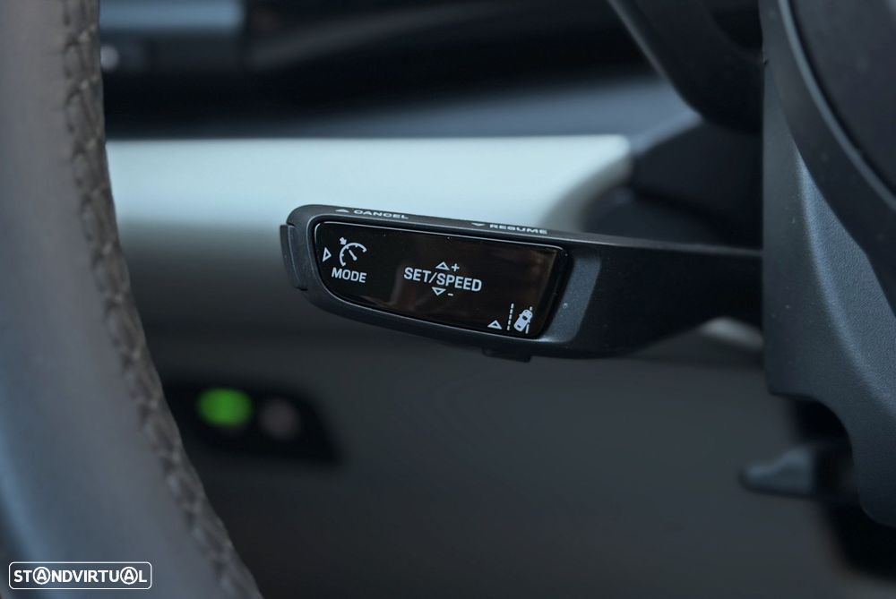 Porsche Macan Electric - 14