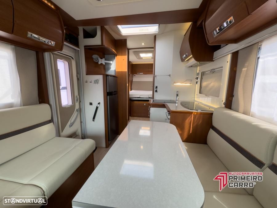 Rapido Serie 6F 696 FF Premium c.central e basculante - 54