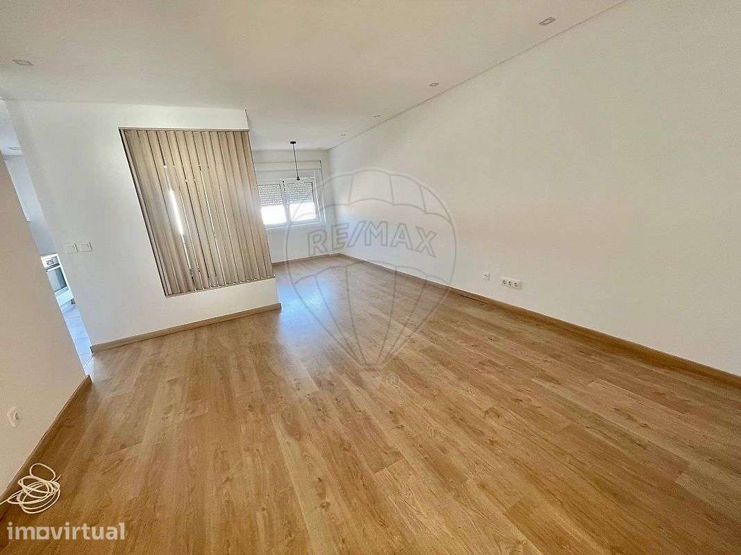 Apartamento T2 para arrendamento - Grande imagem: 2/8