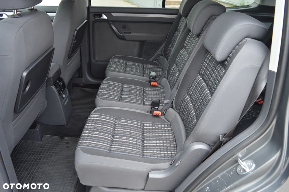 Volkswagen Touran 1.6 TDI DPF Cross - 13