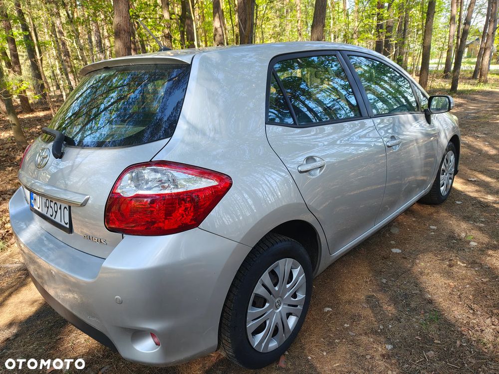 Toyota Auris - 4