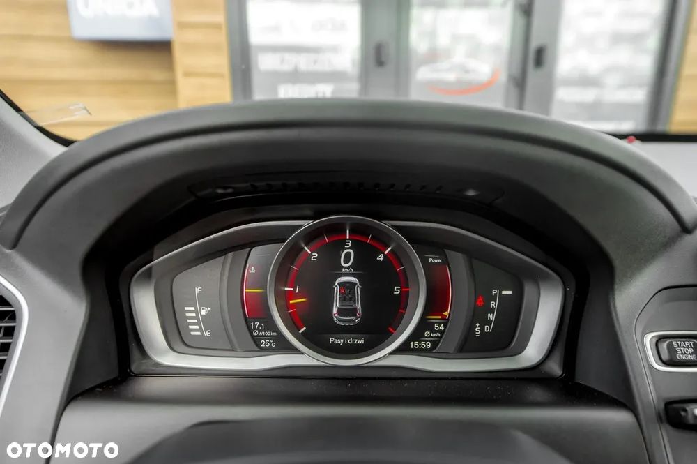 Volvo XC 60 D5 AWD Geartronic Ocean Race - 27