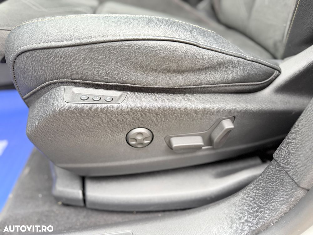 DS Automobiles DS 7 Crossback 1.6 PHeV AWD 300 EAT8 PERFORMANCE LINE + - 40