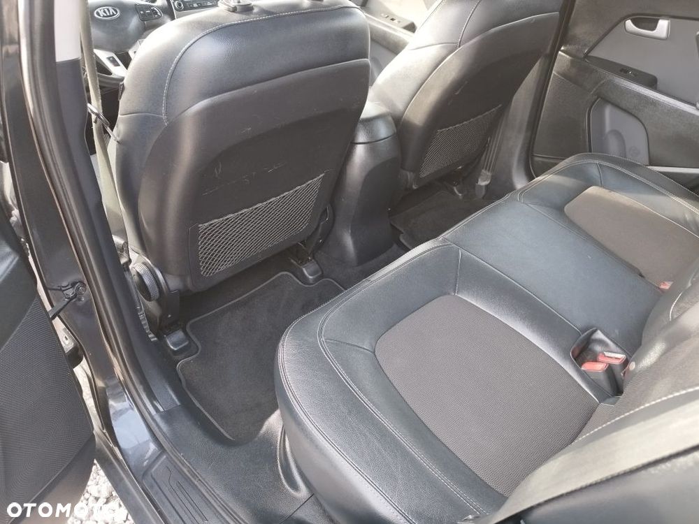 Kia Sportage 2.0 CRDI 2WD Attract - 10