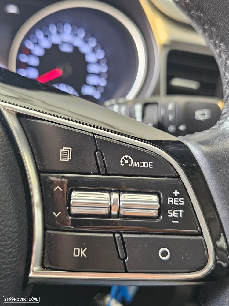 Kia Ceed SW 1.6 CRDi Drive+SRF 7DCT - 23