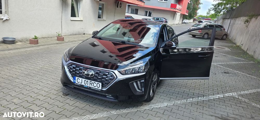 Hyundai IONIQ - 1