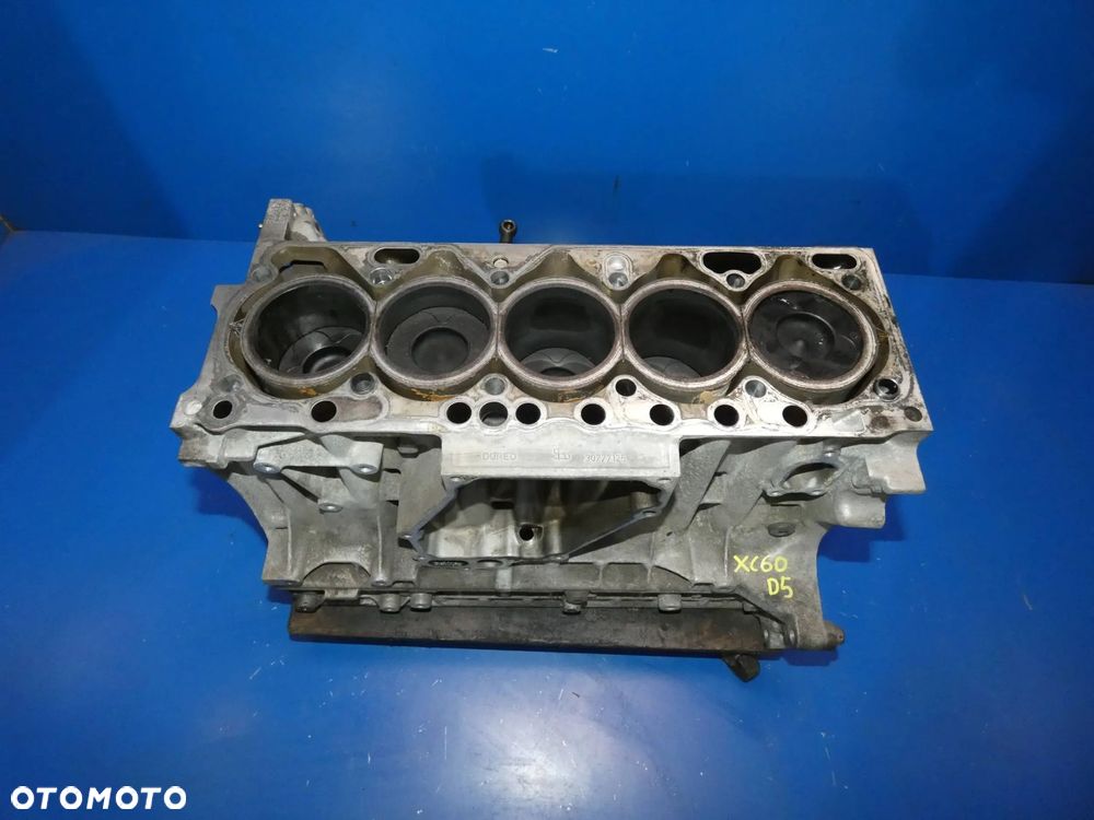 Volvo XC60 S60 II V60 2.4 D5 BLOK SILNIKA DÓŁ WAŁ TŁOKI D5244T14 - 1