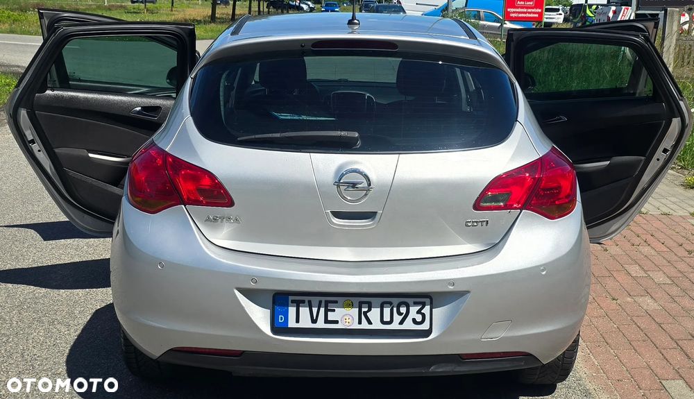 Opel Astra 1.7 CDTI DPF Color Edition - 17