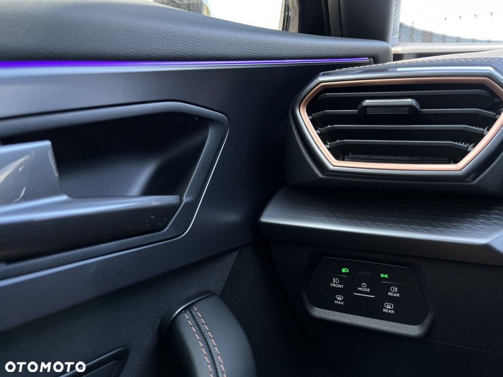 Cupra Formentor 1.5 eTSI mHEV DSG - 38