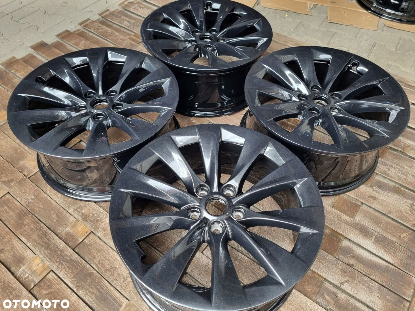 FELGI TESLA LIFT MODEL S 8x19 ET40 5x120 - 3