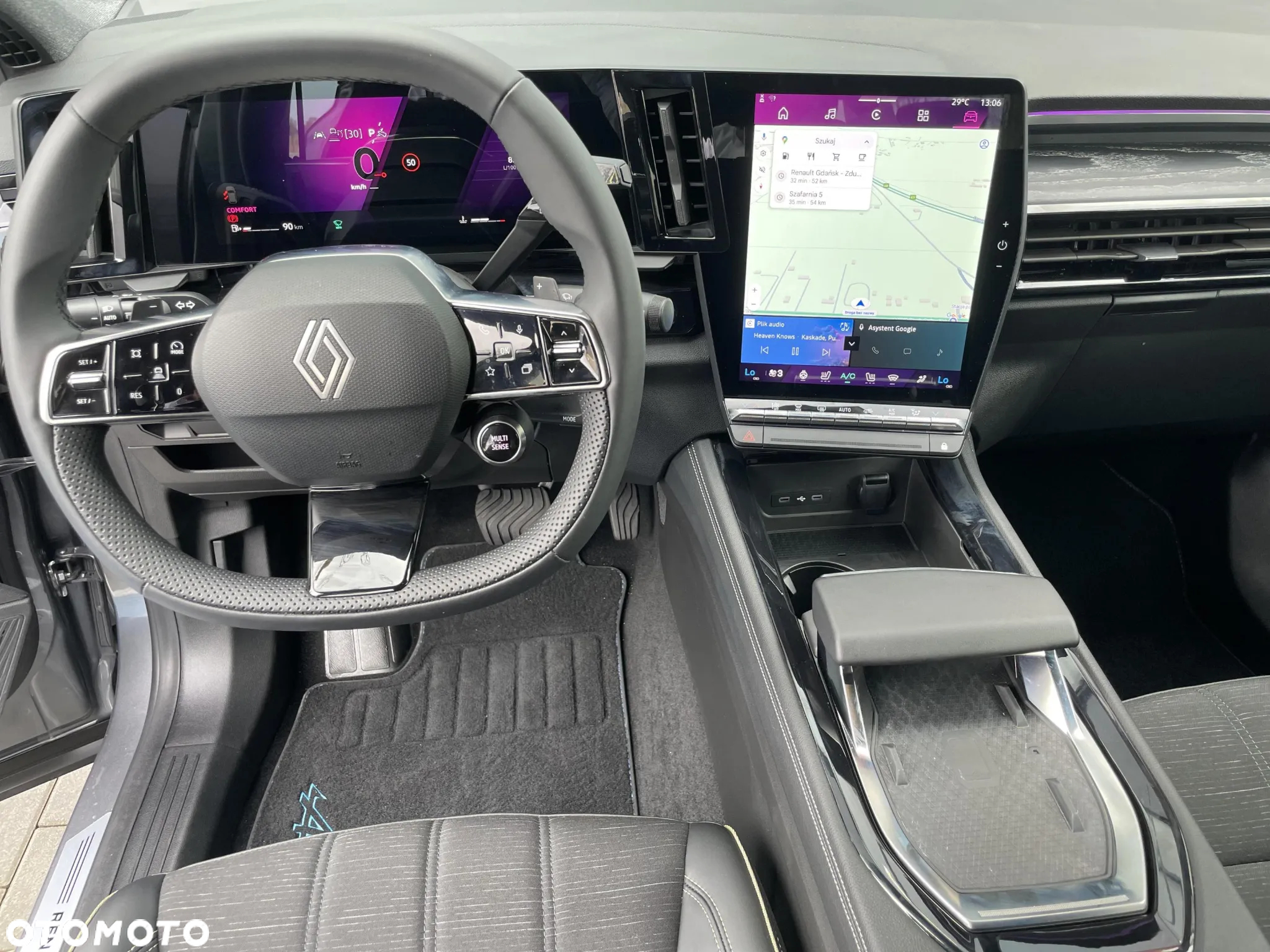 Renault Austral 1.3 TCe mHEV Iconic - 13