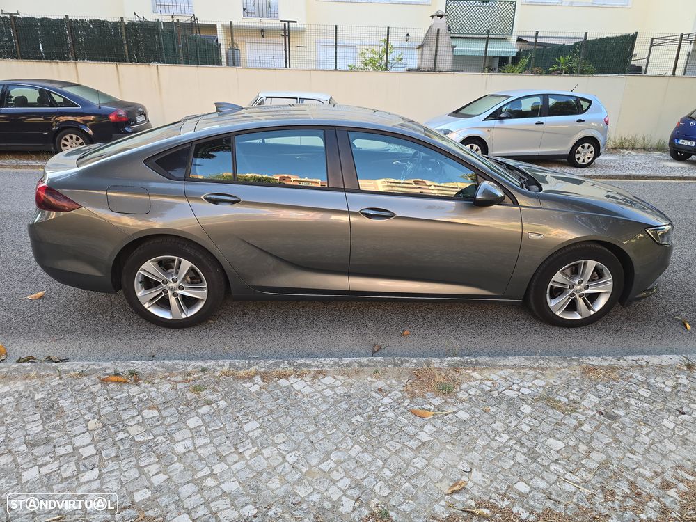 Opel Insignia 1.6 CDTI executive S/S - 7