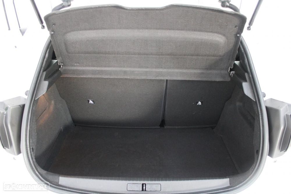 Peugeot e-208 50 kWh Active Pack - 9