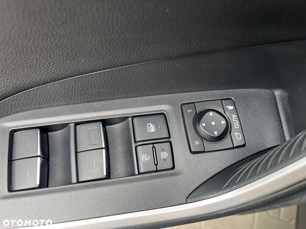 Toyota RAV4 2.5 Hybrid Selection 4x2 - 19