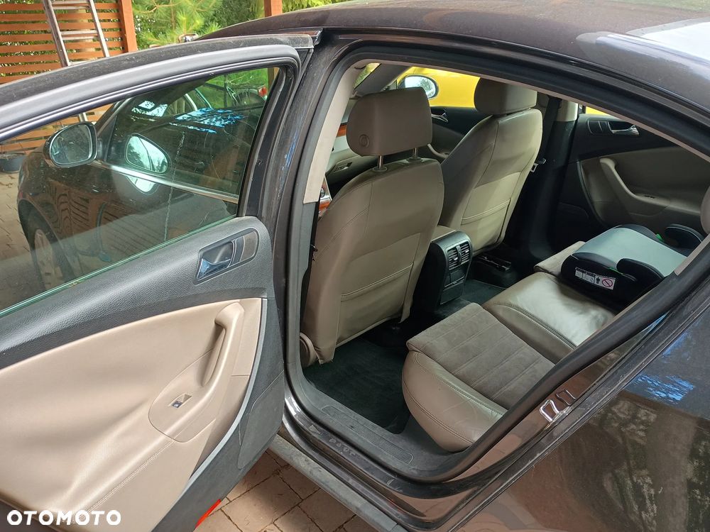 Volkswagen Passat - 7