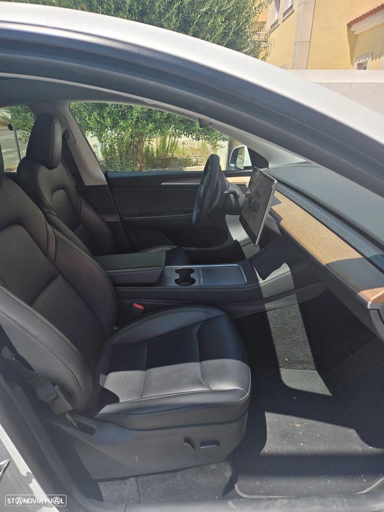 Tesla Model Y Long Range Tração Integral - 9