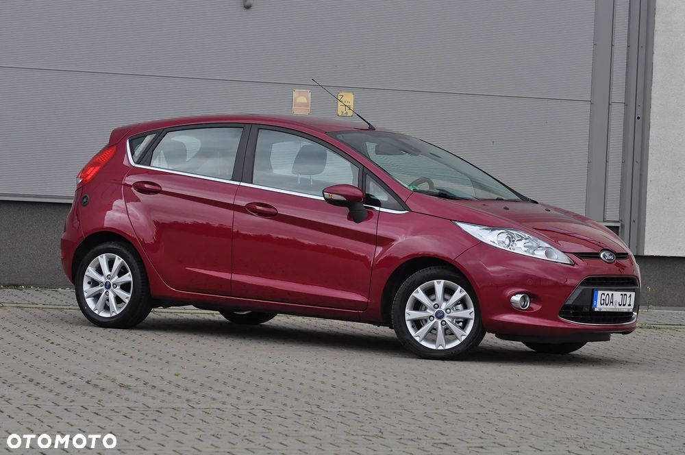 Ford Fiesta 1.6 Ti-VCT Titanium - 16