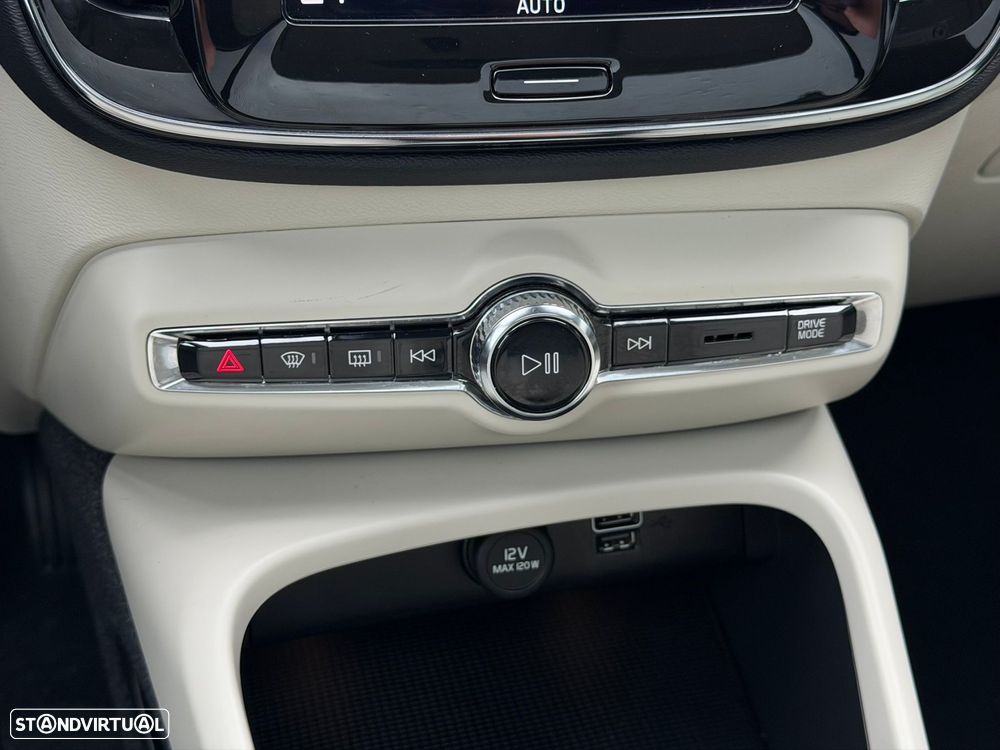 Volvo XC 40 1.5 T5 PHEV Inscription - 57