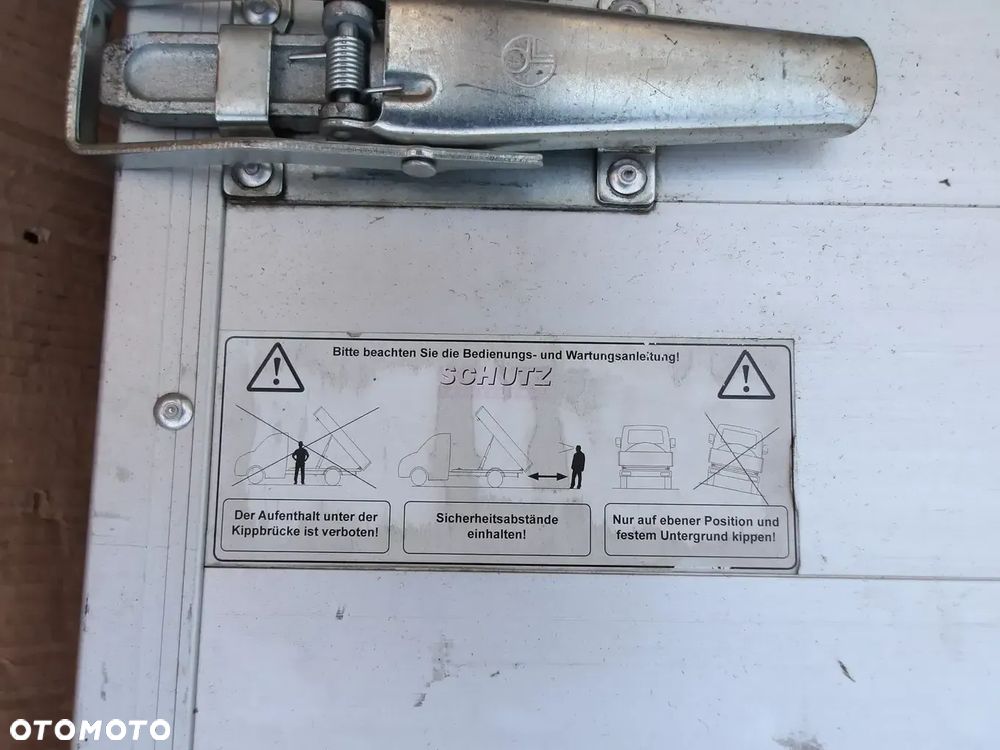 BURTA FORD TRANSIT MK8 - 12