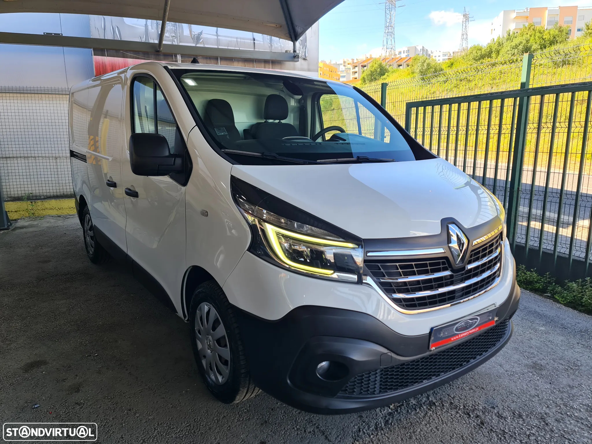 Renault TRAFIC 2.0 Dci 120CV * Câmera/ GPS/ AC/ IVA DEDUTÍVEL * - 2