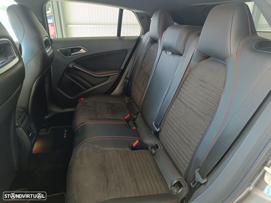 Mercedes-Benz CLA 220 d 4Matic 7G-DCT AMG Line - 26