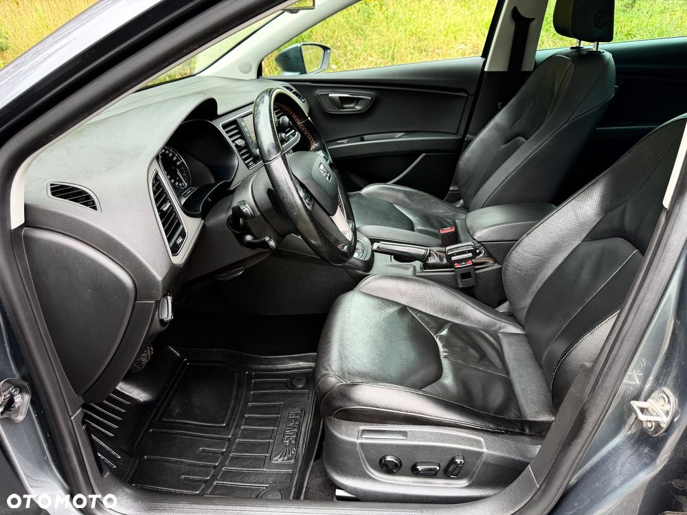 Seat Leon 2.0 TDI Xcellence S&S DSG - 23