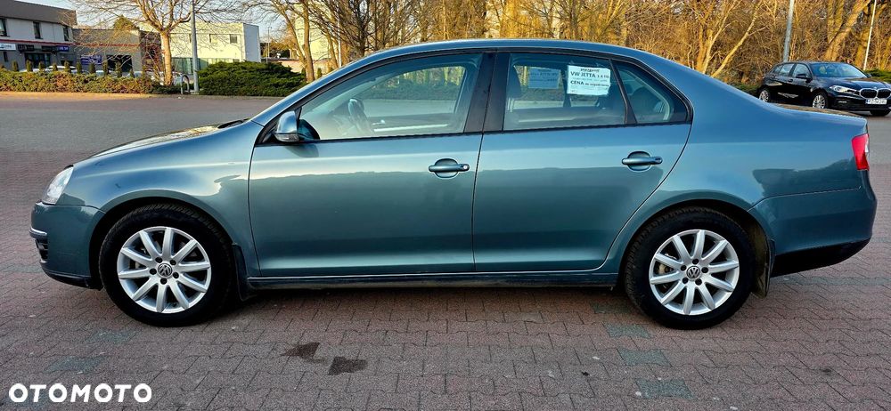 Volkswagen Jetta - 8