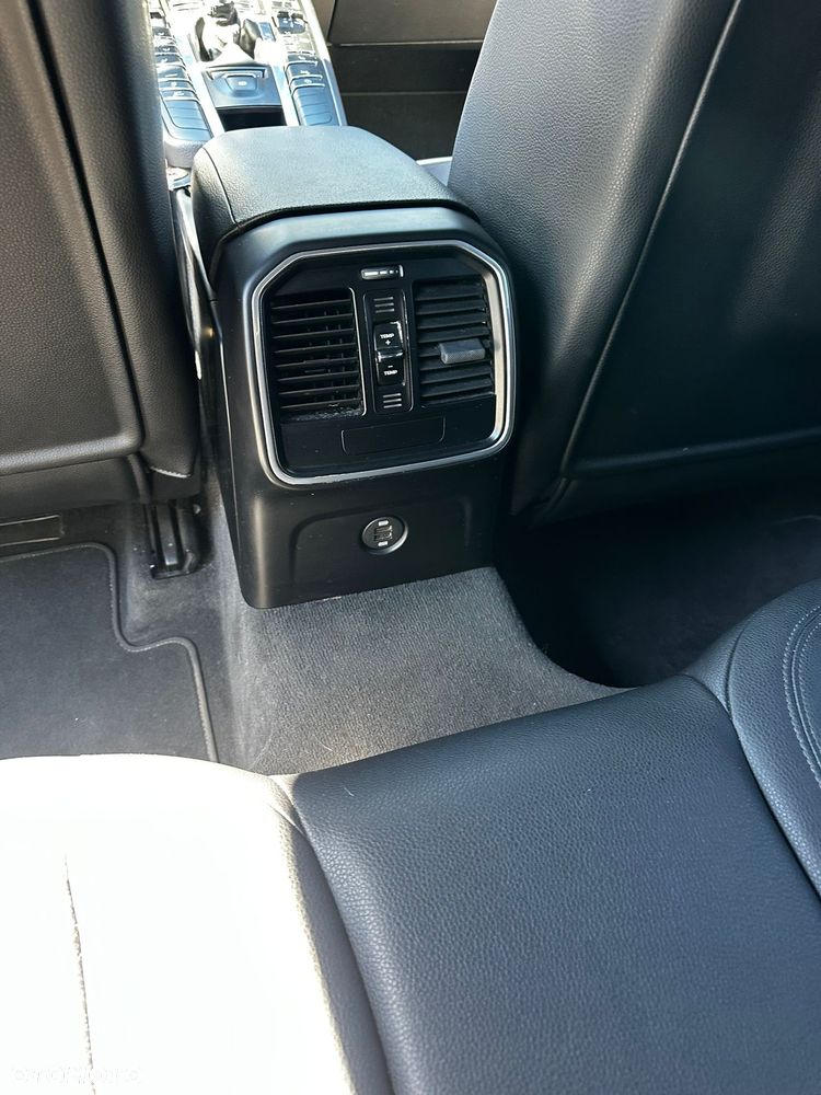 Porsche Macan Standard - 11