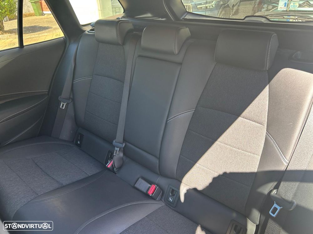 Toyota Corolla Touring Sports 1.8 Hybrid Comfort+P.Sport - 22