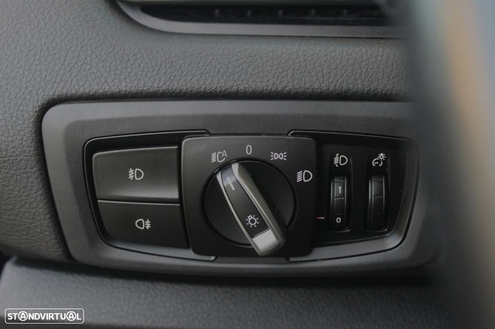 BMW 216 Active Tourer d Advantage Auto - 35