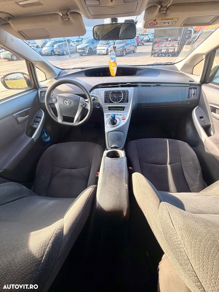 Toyota Prius - 6