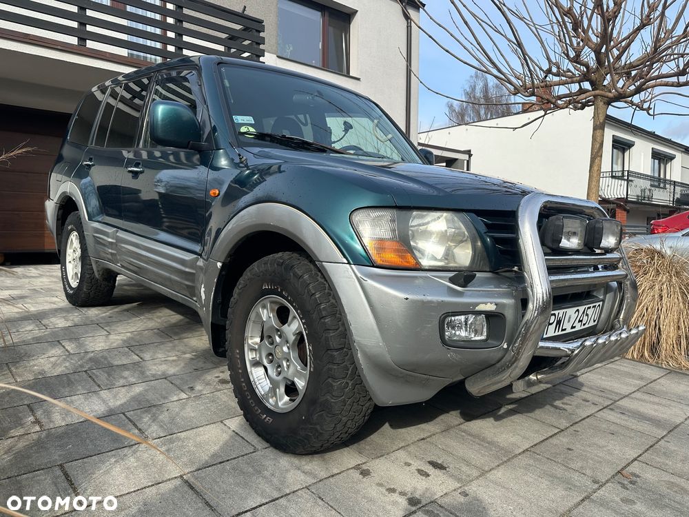 Mitsubishi Pajero - 3