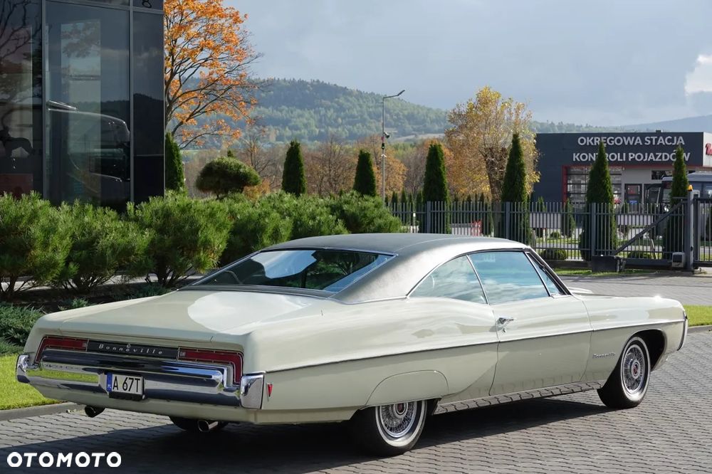 Pontiac Bonneville - 8