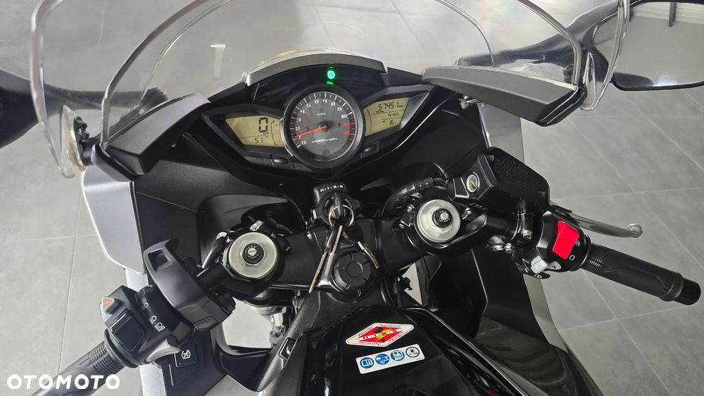 Honda VFR - 7