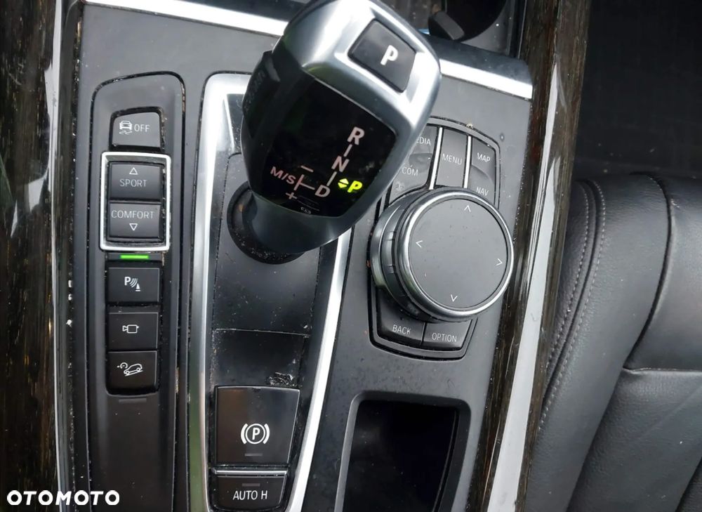 BMW X5 xDrive40i xLine - 22